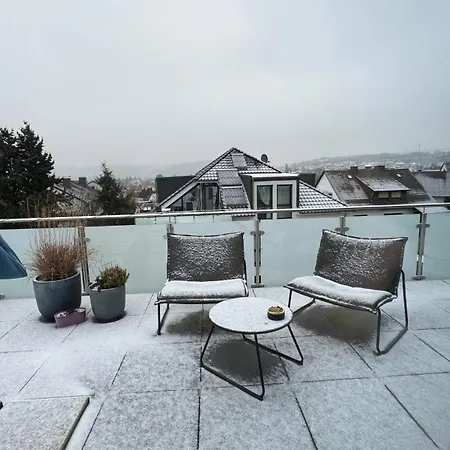 Mit Grosser Terasse 公寓