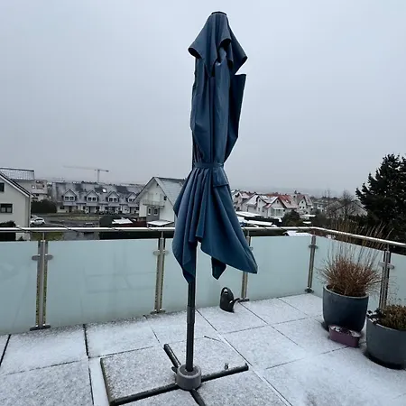 Mit Grosser Terasse 公寓 Niestetal