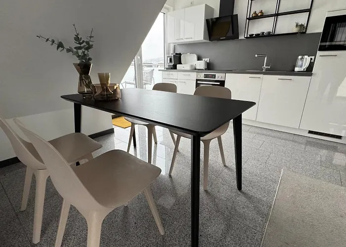 Mit Grosser Terasse *