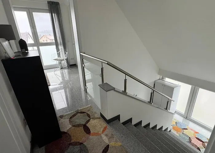 Mit Grosser Terasse Niestetal